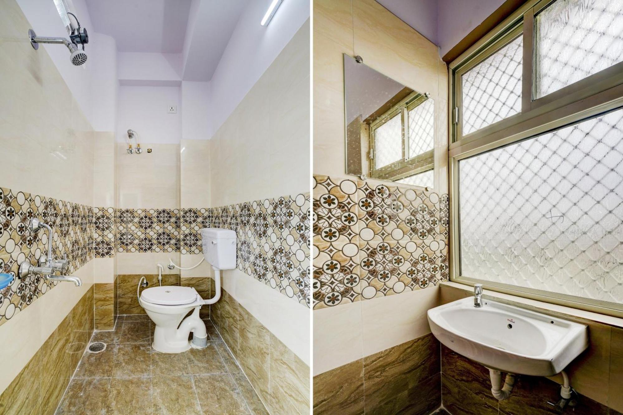 Hotel O Aroma Classic Near Nampally Main Railway Station Hyderabad Bagian luar foto