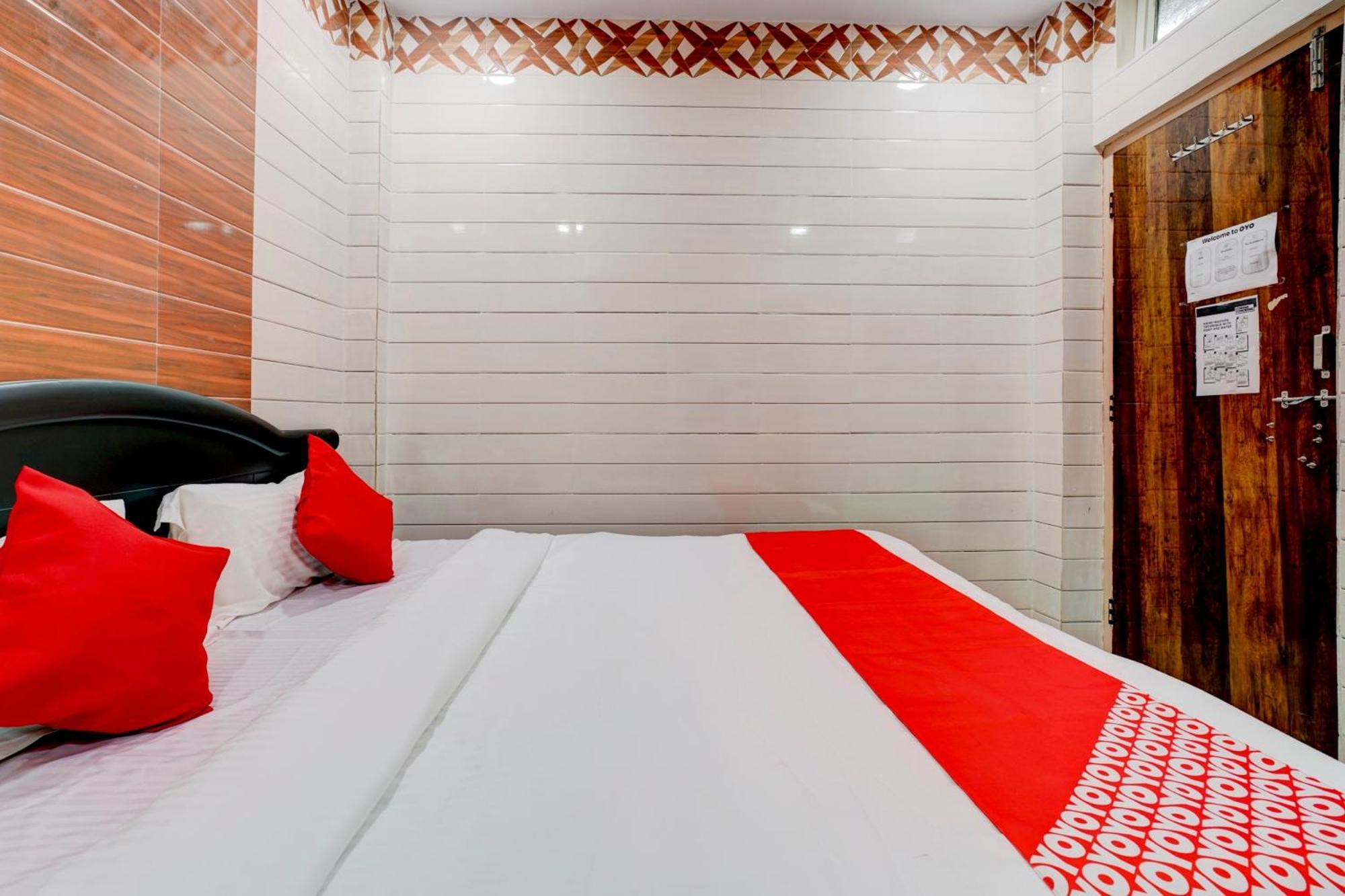 Hotel O Aroma Classic Near Nampally Main Railway Station Hyderabad Bagian luar foto