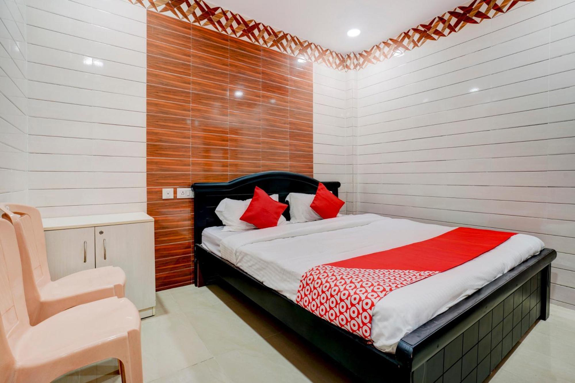 Hotel O Aroma Classic Near Nampally Main Railway Station Hyderabad Bagian luar foto