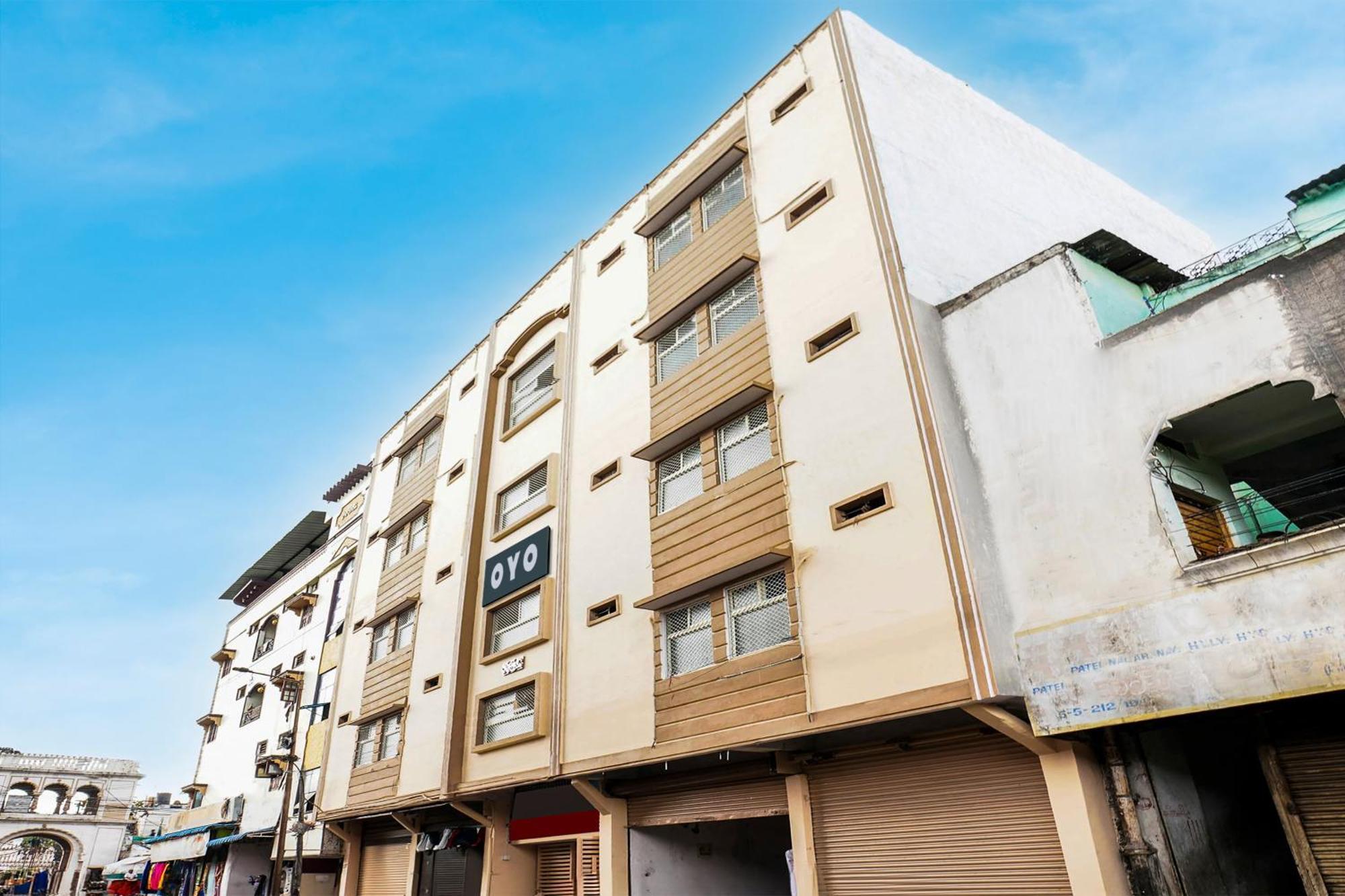 Hotel O Aroma Classic Near Nampally Main Railway Station Hyderabad Bagian luar foto