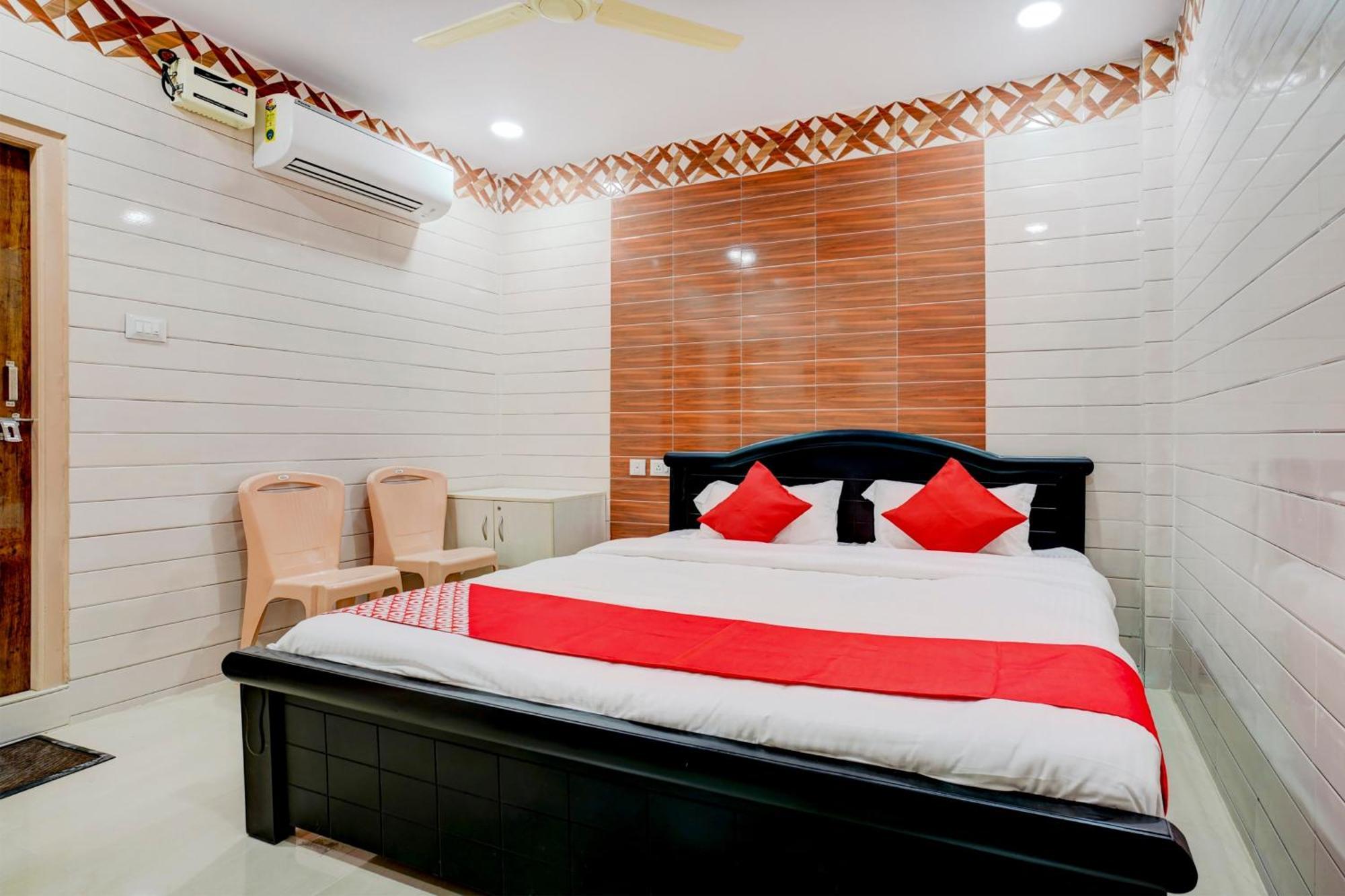 Hotel O Aroma Classic Near Nampally Main Railway Station Hyderabad Bagian luar foto